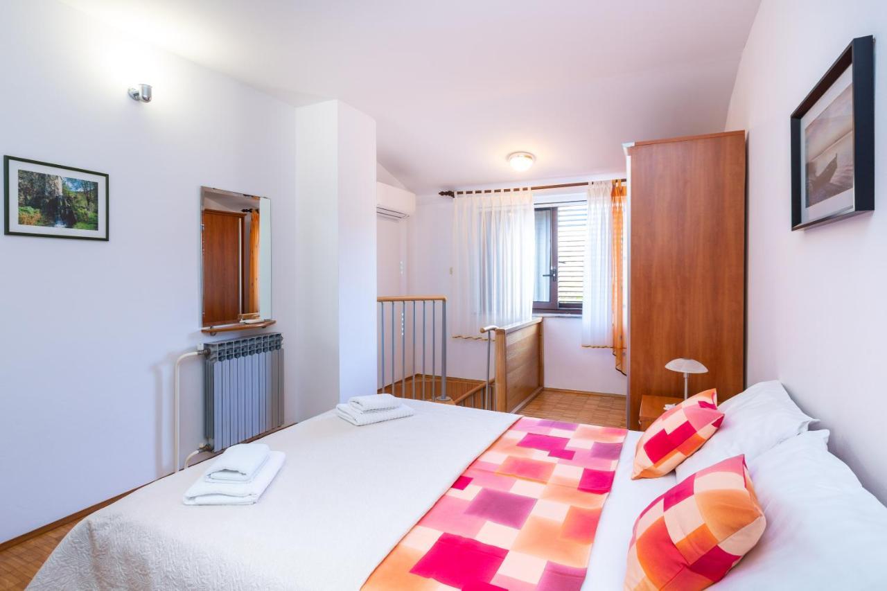 Ferienwohnung Maretic Medulin Exterior foto